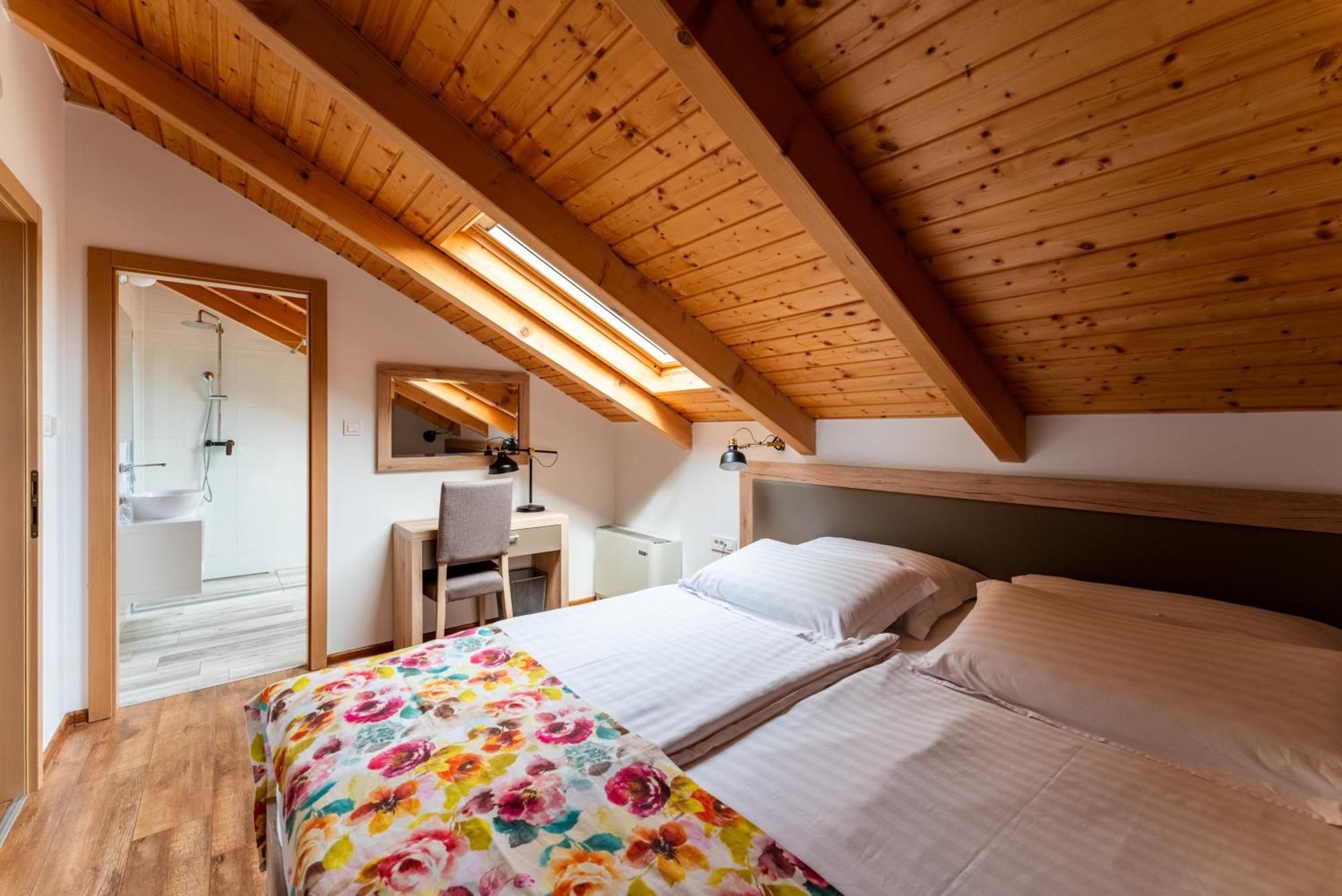 Bed&Breakfast Vinarija Coner Bjelovar Esterno foto