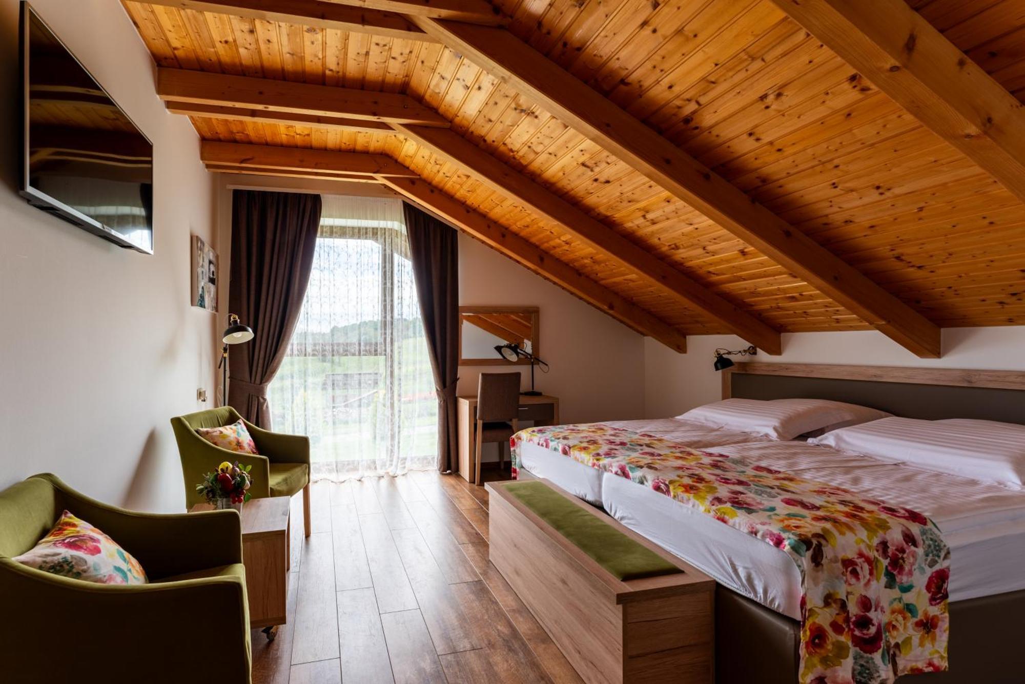 Bed&Breakfast Vinarija Coner Bjelovar Esterno foto